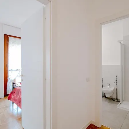 Apartment Dodo Red - The House Of Travelers